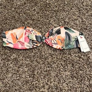 NWT Padded Tropical Bikini Top